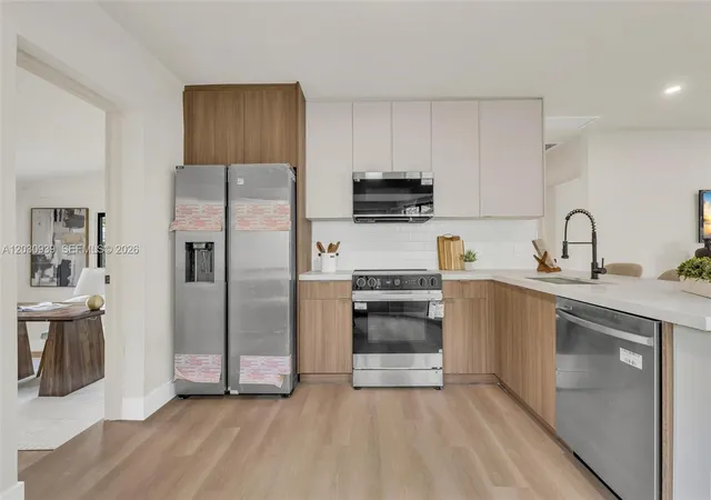 5th image of 2651 Fletcher Ct, Hollywood, FL 33020 | MLS# A12030939