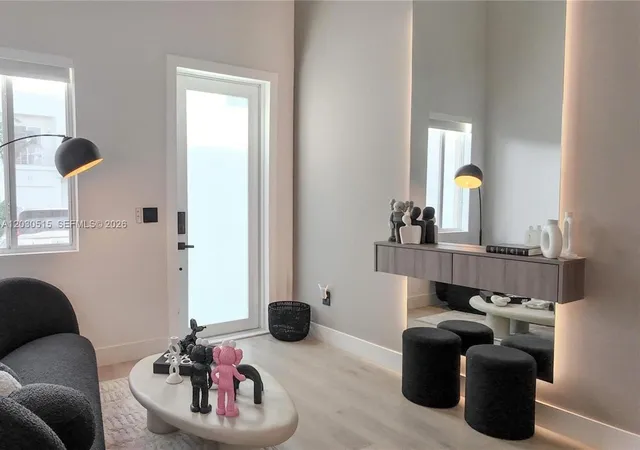 3rd image of 7221 Nw 103Rd Path, Doral, FL 33178 | MLS# A12030515