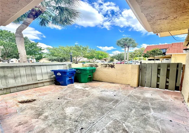 2nd image of 4240 Nw 114th Ter #40, Coral Springs, FL 33065 | MLS# A12029924