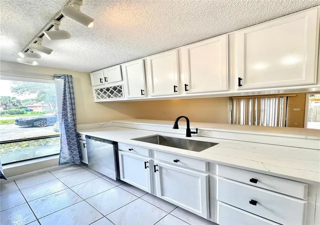 4th image of 4240 Nw 114Th Ter #40, Coral Springs, FL 33065 | MLS# A12029924