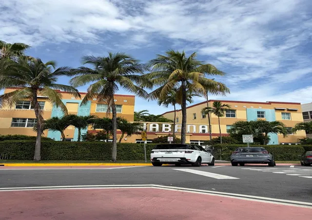 3rd image of 1308 Drexel Ave #311, Miami Beach, FL 33139 | MLS# A12031030