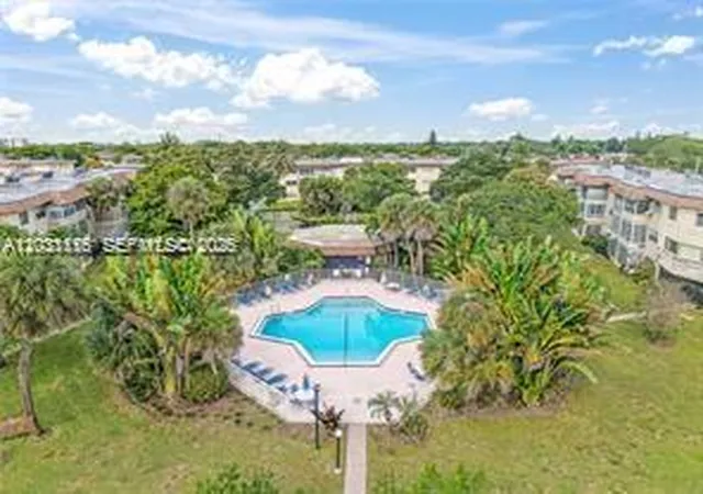 2nd image of 5021 W Oakland Park Blvd #313, Lauderdale Lakes, FL 33313 | MLS# A12031116