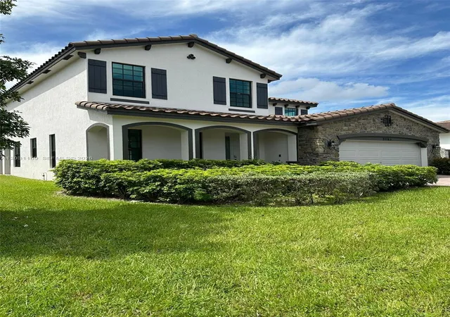 2nd image of 3265 Dunning Dr, Royal Palm Beach, FL 33411 | MLS# A12031169