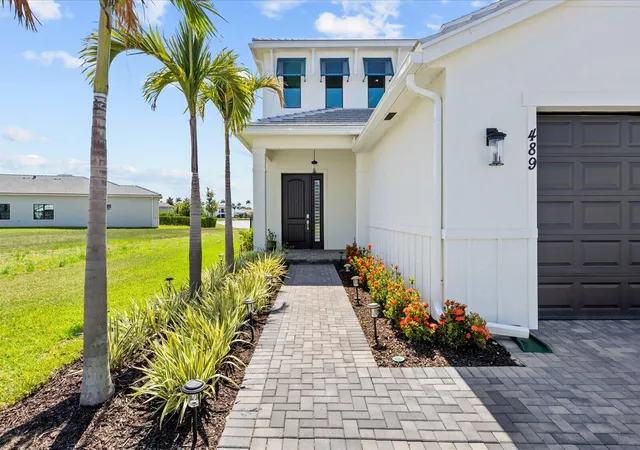 4th image of 489 Se Fascino Cir, Port St Lucie, FL 34984 | MLS# B26036963
