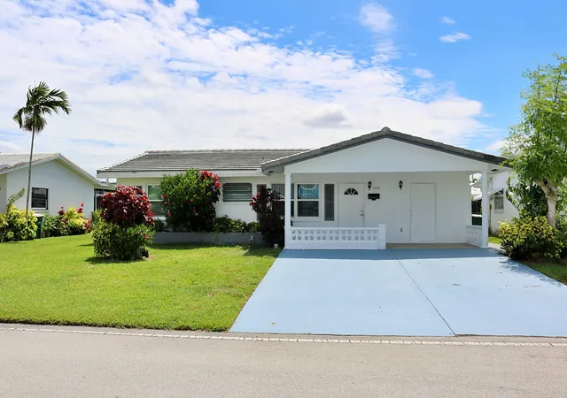 Photo 2 of Sale Pending at 5715 Nw 84th Terrace, Tamarac, FL 33321 | MLS# B26036958 | Listing updated on 2026-09-18