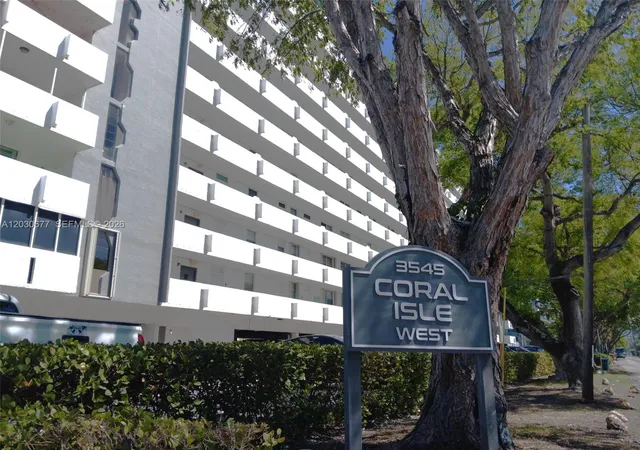 26th image of 3545 Ne 166th St #908, North Miami Beach, FL 33160 | MLS# A12030677