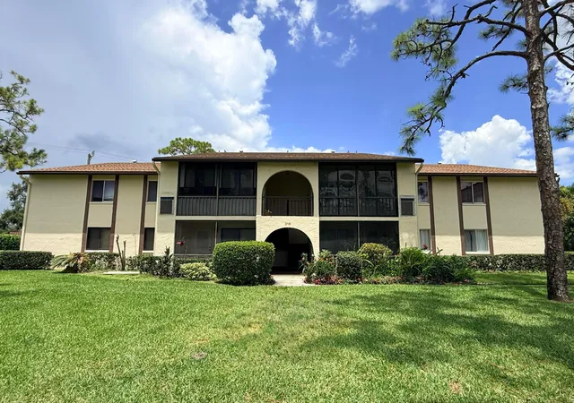 Photo 1 of Condo for sale at 318 Knotty Pine Cir #D-2, Greenacres, FL 33463 | MLS# B26036997 | Listing updated on 2026-10-01