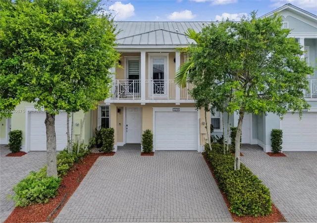 1st image of 10718 Nw 76th Ln, Doral, FL 33178 | MLS# A12030675