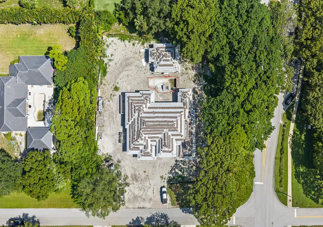 Photo 3 of Mansion for sale at 5781 Whirlaway Rd, Palm Beach Gardens, FL 33418 | MLS# B26037064 | Listing updated on 2026-10-07