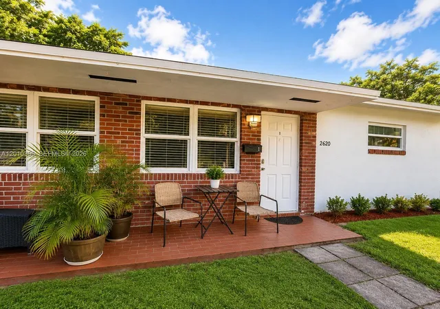 1st image of 2620 Sw 51st St, Fort Lauderdale, FL 33312 | MLS# A12010395