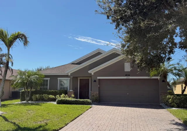 Photo 1 of Single family home for sale at 1269 Sw Lexington Manor, Vero Beach, FL 32962 | MLS# B26037235 | Listing updated on 2026-10-08