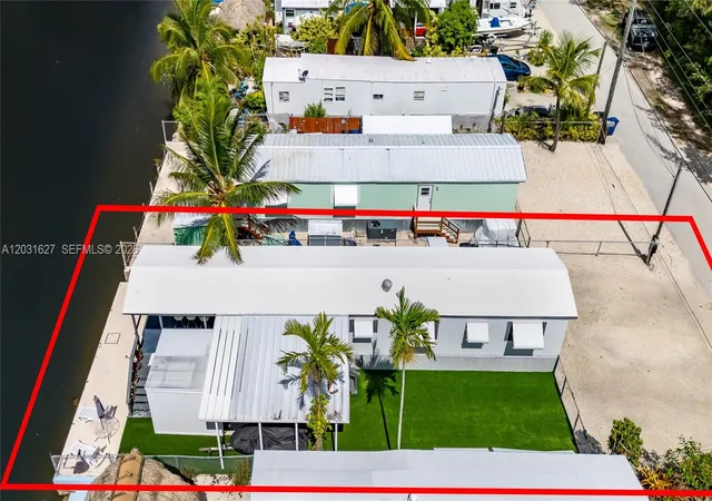 3rd image of 456 Bowie Ln, Key Largo, FL 33037 | MLS# A12031627