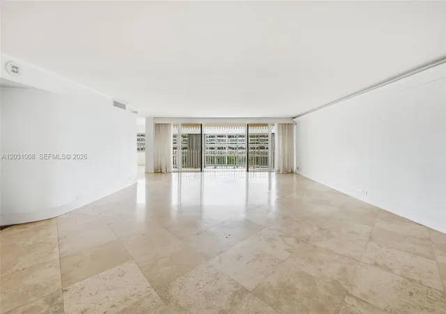 4th image of 3 Grove Isle Dr #C605, Miami, FL 33133 | MLS# A12031008