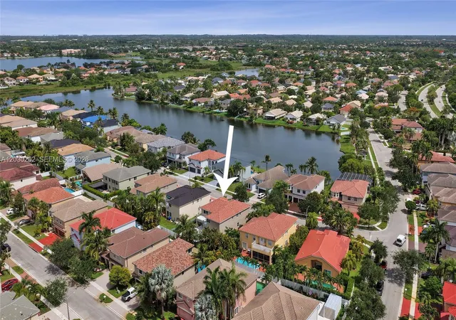 144th image of 16180 Sw 14th St, Pembroke Pines, FL 33027 | MLS# A12030262