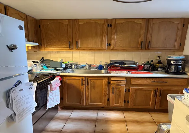 4th image of 200 177Th Dr #107, Sunny Isles Beach, FL 33160 | MLS# A12029162