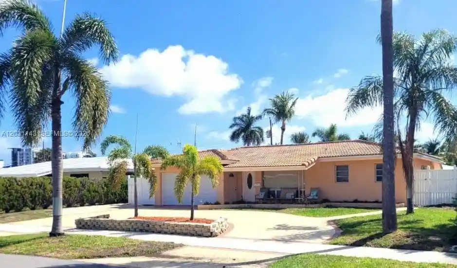 Single family home for sale at 270 SE 1st Terrace, Pompano Beach, FL 33060 | MLS# A12031143