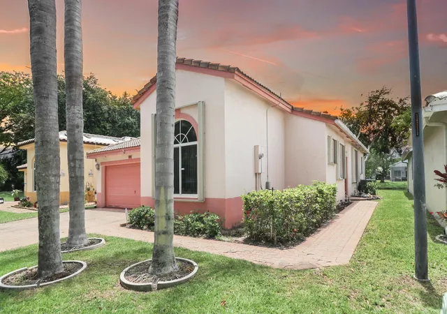Photo 1 of Single family home for sale at 5006 Heron Ct, Coconut Creek, FL 33073 | MLS# B26037364 | Listing updated on 2026-09-23