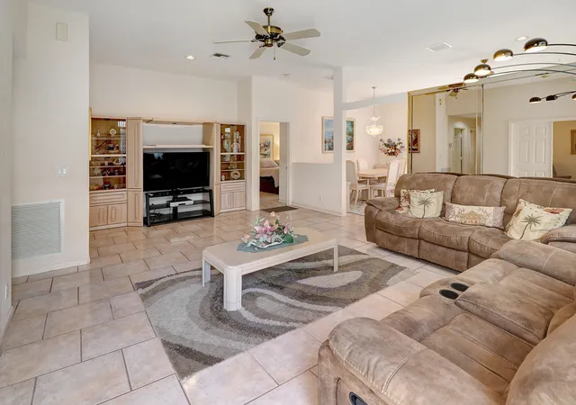 Photo 3 of Single family home for sale at 5006 Heron Ct, Coconut Creek, FL 33073 | MLS# B26037364 | Listing updated on 2026-09-23