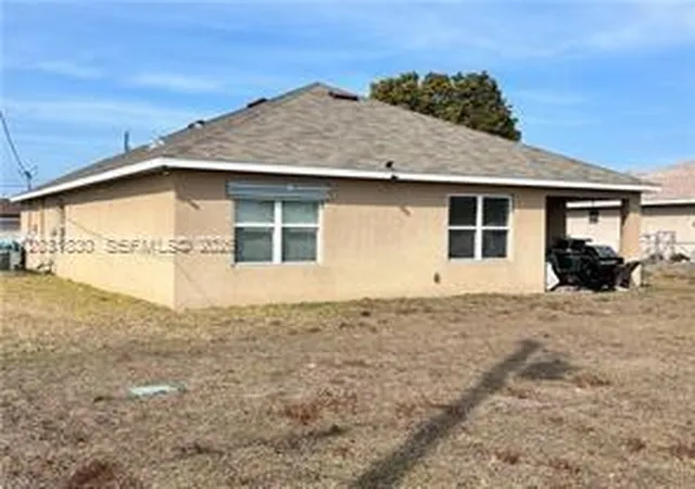 Homes for sale in Cape Coral, FL | 3815 Sw 11Th Pl, Cape Coral, FL 33914 | MLS# A12031830