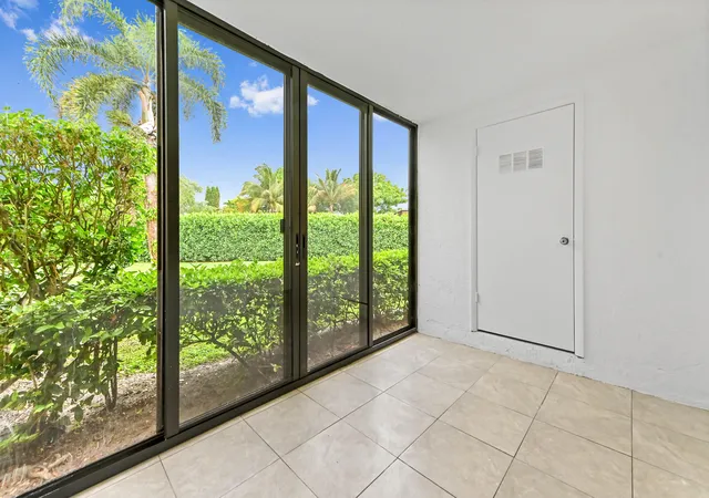 4th image of 319 Knotty Pine Cir #C-1, Greenacres, FL 33463 | MLS# B26037385