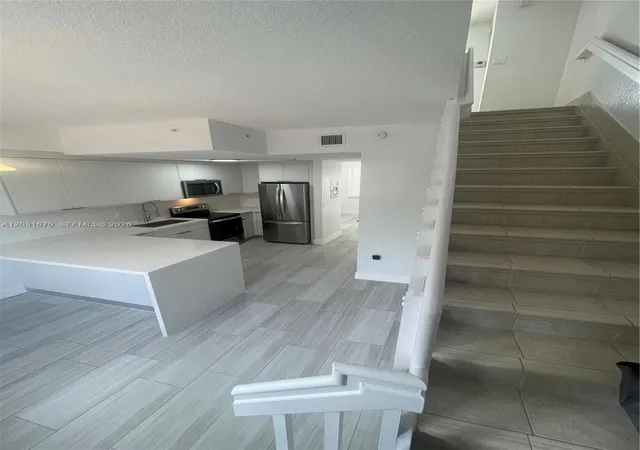 4th image of 77 E 4Th St, Hialeah, FL 33010