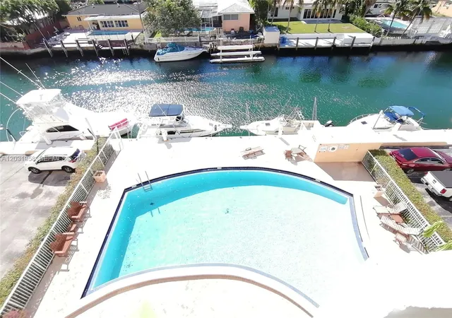 3rd image of 2020 Ne 135Th St #506, North Miami, FL 33181 | MLS# A12031958