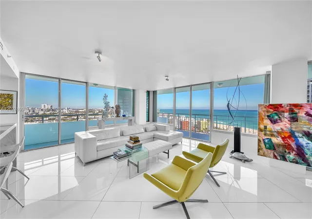 3rd image of 400 S Pointe Dr, Miami, FL 33139