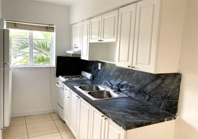 5th image of 625 83Rd St, Miami Beach, FL 33141