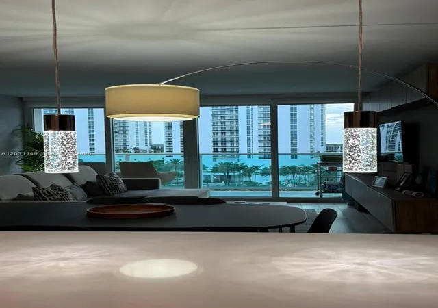 5th image of 100 Bayview Dr #912, Sunny Isles Beach, FL 33160 | MLS# A12031149