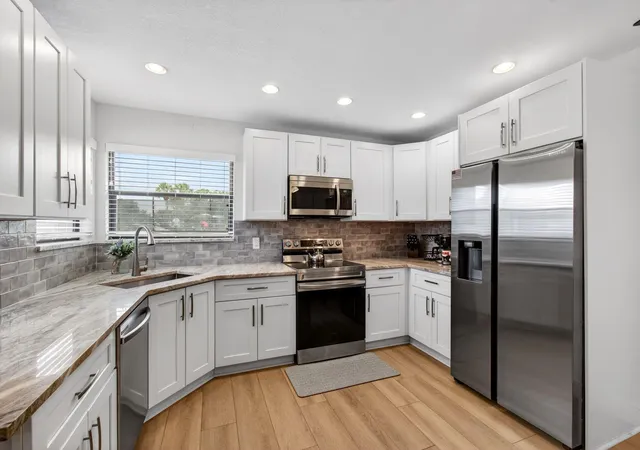 3rd image of 2360 Nw 12Th St, Delray Beach, FL 33445 | MLS# B26037566