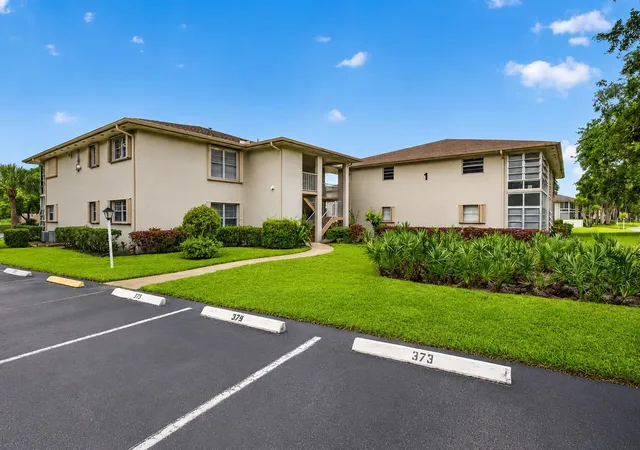 Photo 2 of Condo for sale at 1 Lake Vista Trl #207, Port St Lucie, FL 34952 | MLS# B26037574 | Listing updated on 2026-09-23