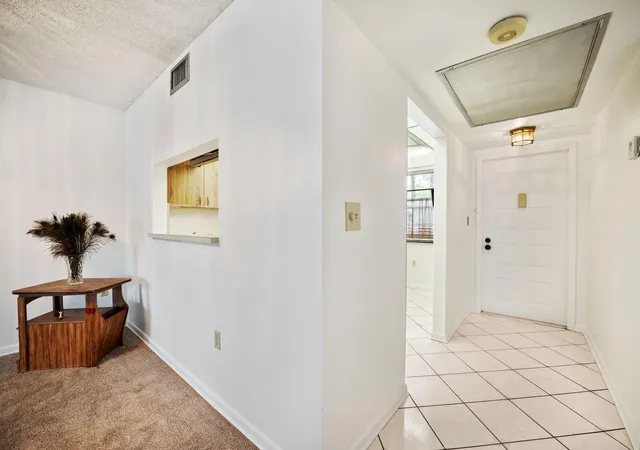 4th image of 900 Colony Point Cir #121, Pembroke Pines, FL 33026 | MLS# B26037659