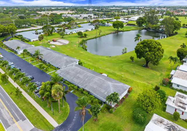 Photo 2 of Sale Pending at 2017 Sw Golf Ln #113, Boynton Beach, FL 33426 | MLS# B26037678 | Listing updated on 2026-10-06