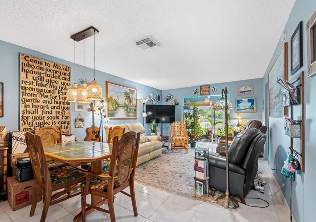 Photo 4 of Sale Pending at 2017 SW Golf Ln #113, Boynton Beach, FL 33426 | MLS# B26037678 | Listing updated on 2026-10-06