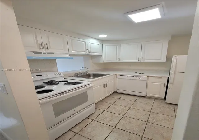 3rd image of 2800 Nw 56Th Ave #E401, Lauderhill, FL 33313 | MLS# A12032261