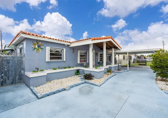 3rd image of 4820 W 2Nd Ln, Hialeah, FL 33012 | MLS# A12032268