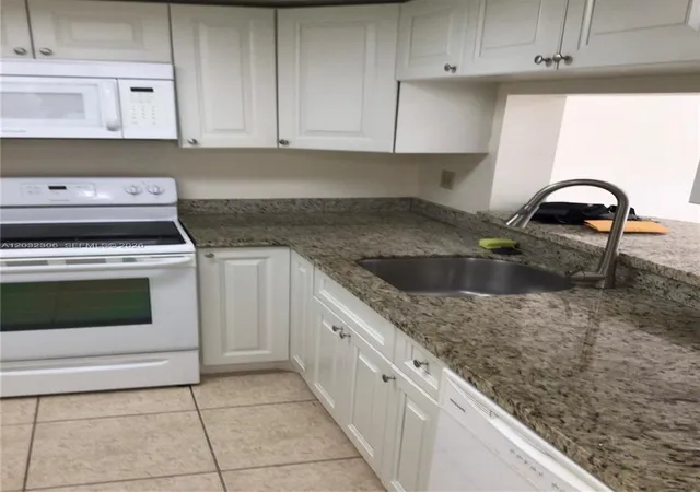 2nd image of 10975 Sw 107Th St #302, Miami, FL 33176 | MLS# A12032306