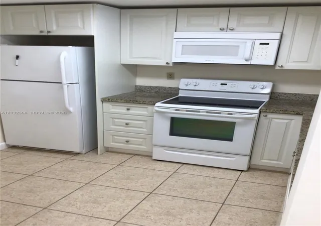 3rd image of 10975 Sw 107Th St #302, Miami, FL 33176 | MLS# A12032306