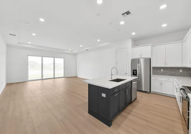 Photo 3 of Sale Pending at 2850 68th Street, Vero Beach, FL 32967 | MLS# B26037751 | Listing updated on 2026-08-09