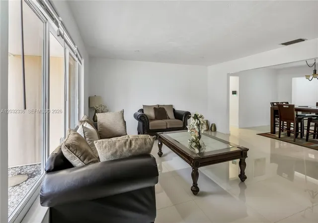 29th image of 1701 Nw 106th Ave, Pembroke Pines, FL 33026 | MLS# A12032336