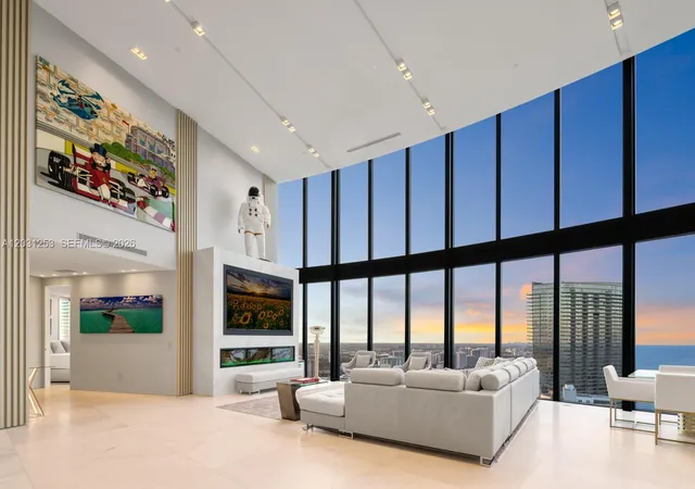 3rd image of 18555 Collins Ave #4405, Sunny Isles Beach, FL 33160 | MLS# A12031253
