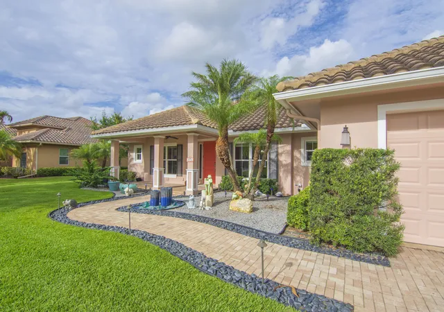 Photo 2 of Single family home for sale at 470 Pittman Ave, Vero Beach, FL 32968 | MLS# B26038015 | Listing updated on 2026-10-07