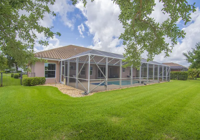 Photo 4 of Single family home for sale at 470 Pittman Ave, Vero Beach, FL 32968 | MLS# B26038015 | Listing updated on 2026-10-07