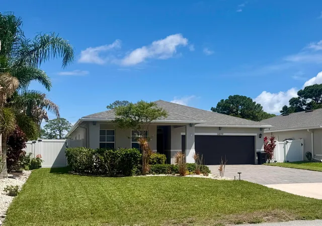 Photo 2 of Single family home for sale at 3899 Se Lee St, Stuart, FL 34997 | MLS# B26038027 | Listing updated on 2026-10-07