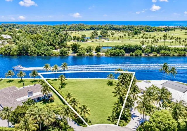 Photo 2 of Single family home for sale at 970 Orchid Ln, Delray Beach, FL 33483 | MLS# B26038104 | Listing updated on 2026-10-08