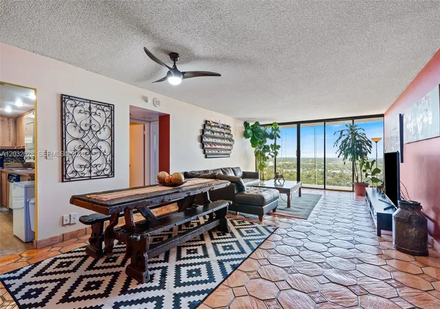 4th image of 780 Ne 69Th St #2404, Miami, FL 33138 | MLS# A12032628