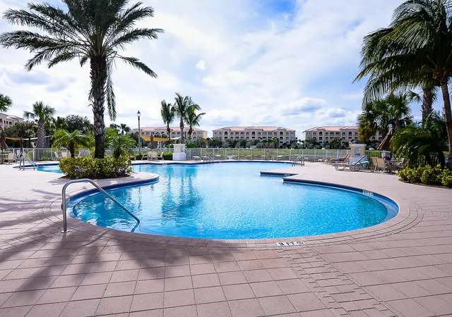 2nd image of 23 Harbour Isle Dr W, Fort Pierce, FL 34949