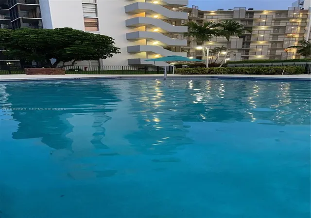 2nd image of 3401 N Country Club Dr #110, Miami, FL 33180 | MLS# A12032824
