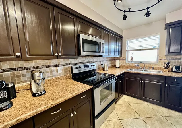 Condo for sale at 160 NE 8th Avenue #1b, Hallandale Beach, FL 33009 | MLS# B26038177 | Listing updated on 2026-09-28