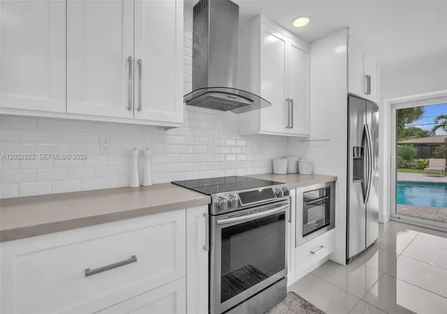 Homes for sale in Fort Lauderdale, FL | 2104 Ne 63Rd St, Fort Lauderdale, FL 33308 | MLS# A12032822